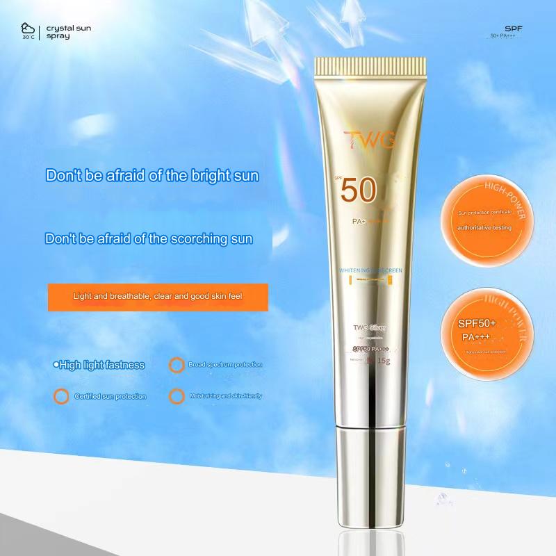 Whitening sunscreen SPF50+PA+++ sunscreen lotion anti-UV whitening high-power sunscreen isolation cream Bath supplies (shampoo, conditioner, soap, hair oil and all other bath products) Cosmetics (foundation, eye shadow, eyeliner, perfume, manicure and other cosmetics) Skin care products (moisturizing lotions, facial cleansers, sunscreens, facial cleansers, aromatherapy, essential oils and other skin care products for various parts of the body) OEM customization (outer packaging, bottle body, fragrance, capacity, material, and LOGO can all be customized) wholesale, factory direct sales, affordable prices, low, medium and high quality are your choice, welcome to consult