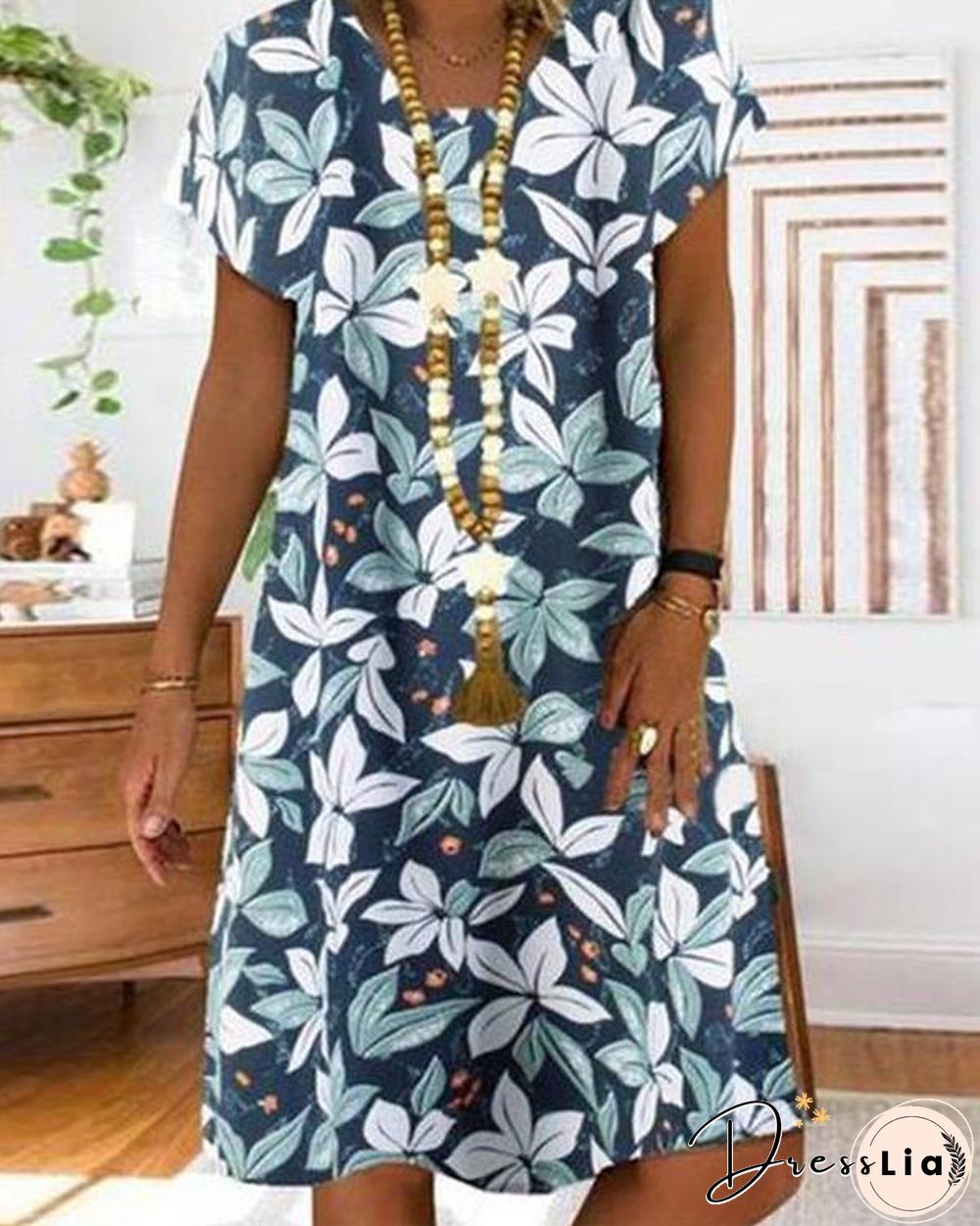 Casual Floral Tunic V-Neckline Shift Dress