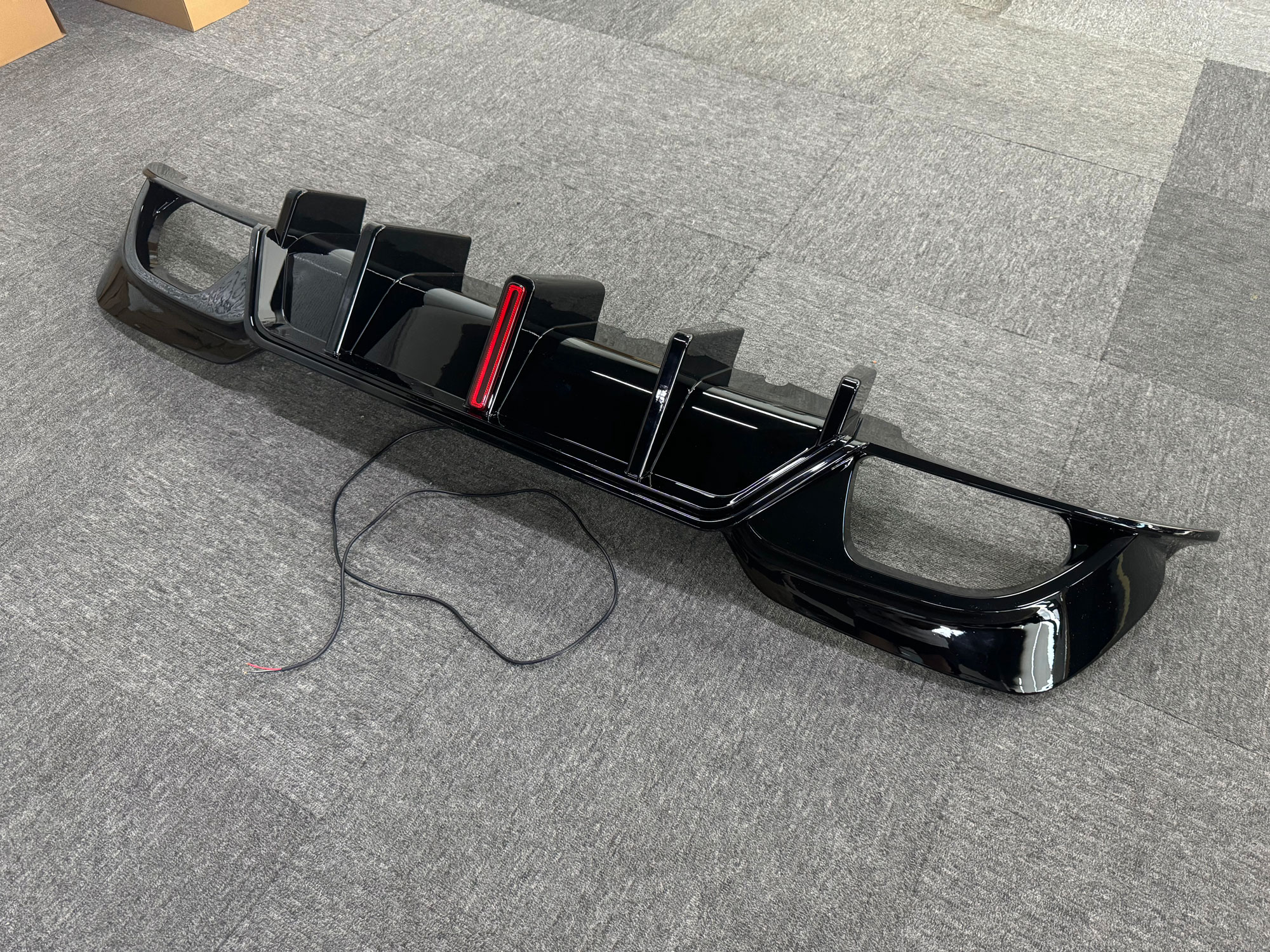 AKA Rear Diffuser For 2019-2022 BMW 3 Series 330i M340i G20 M Sport LED