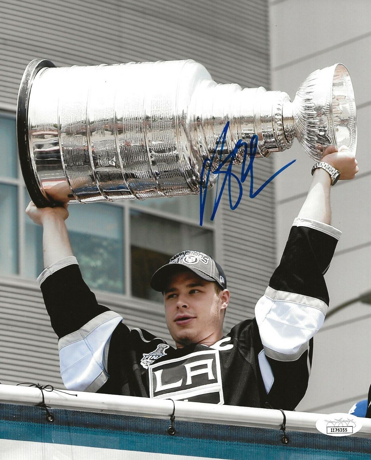 Dustin Brown signed LA Los Angeles Kings Stanley Cup 8x10 Photo Poster painting autographed JSA