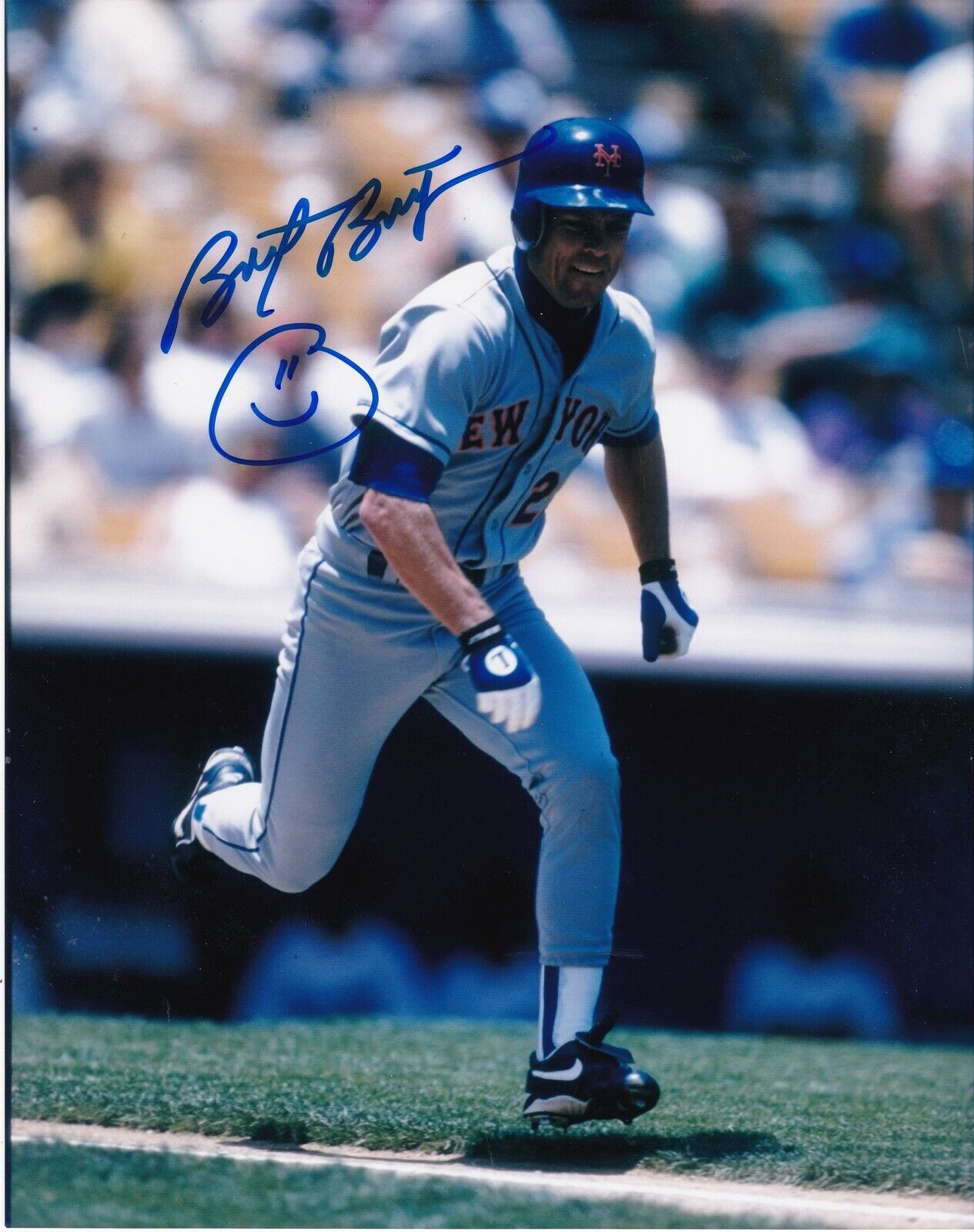 BRETT BUTLER NEW YORK METS ACTION SIGNED 8x10