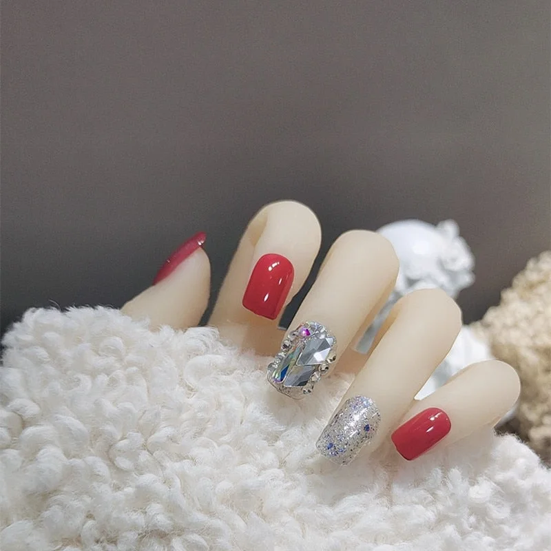 Red Press On Nails With Designs 24pcs/set Gold Cady Glitter Color  Fake Nails With Glue Short Full Nail Tips Hybrid Nail TY-Nail Inspo