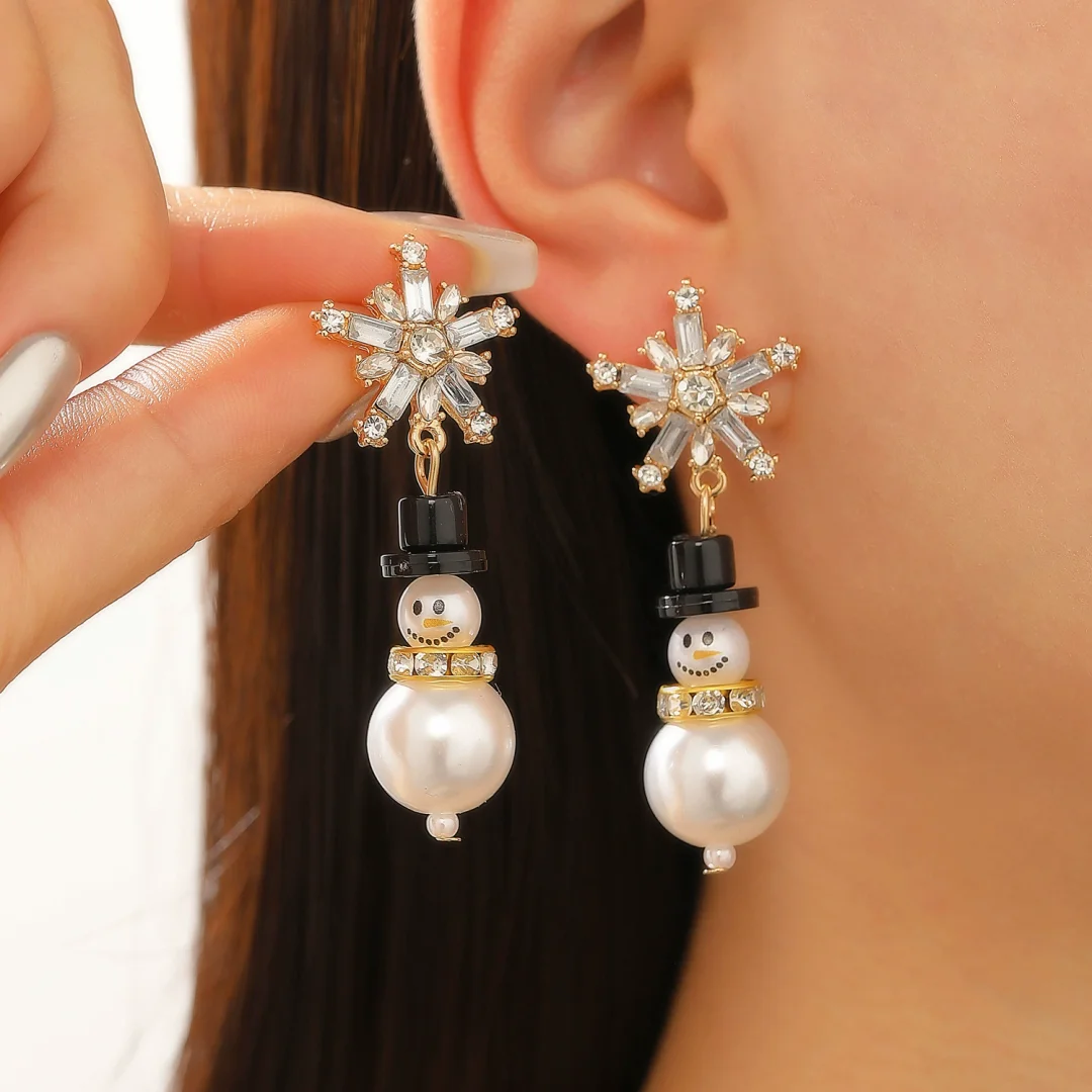 Pearl snowman zirconia earrings