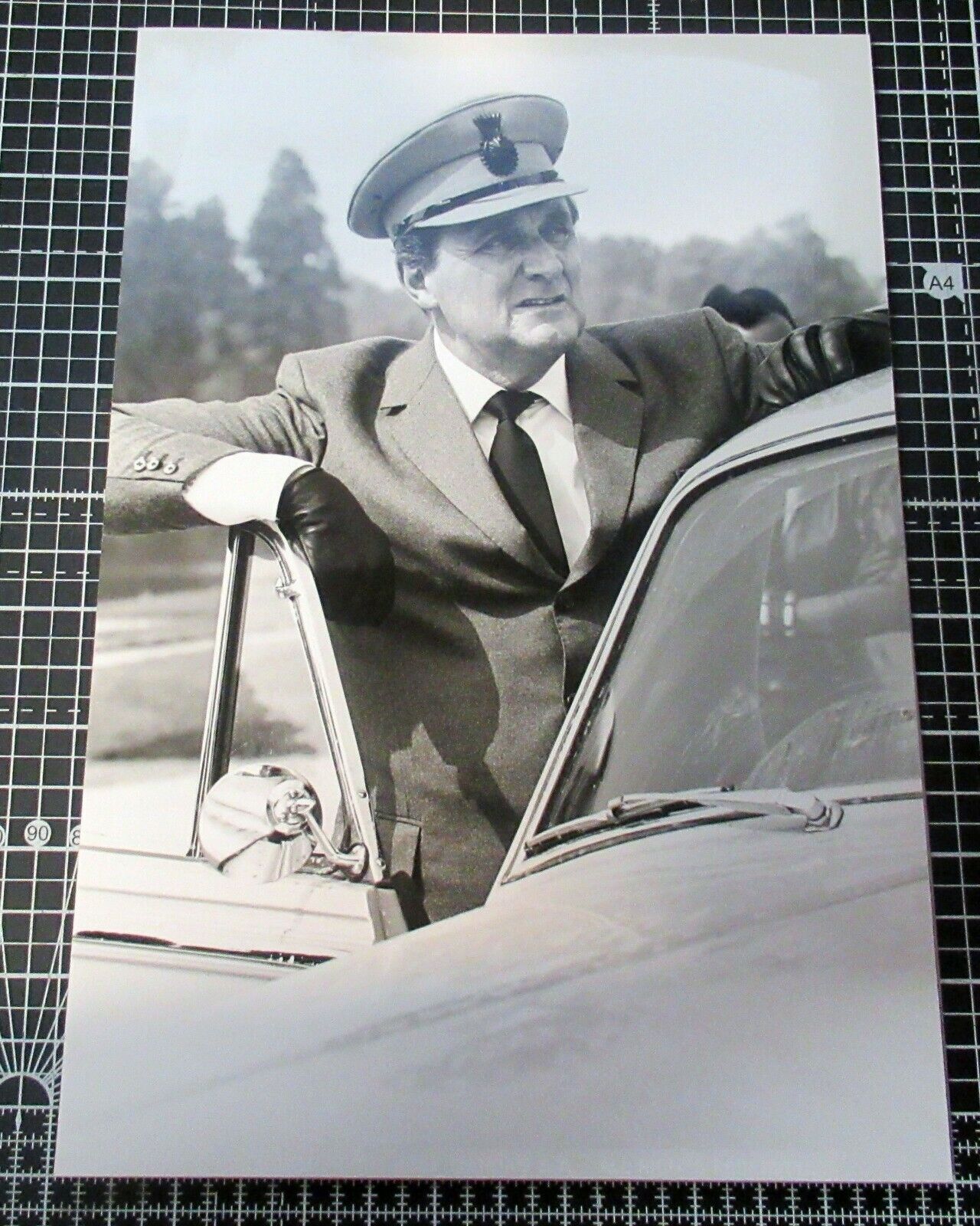 A View to a Kill vintage original press Photo Poster paintinggraph James Bond Roger Moore A16