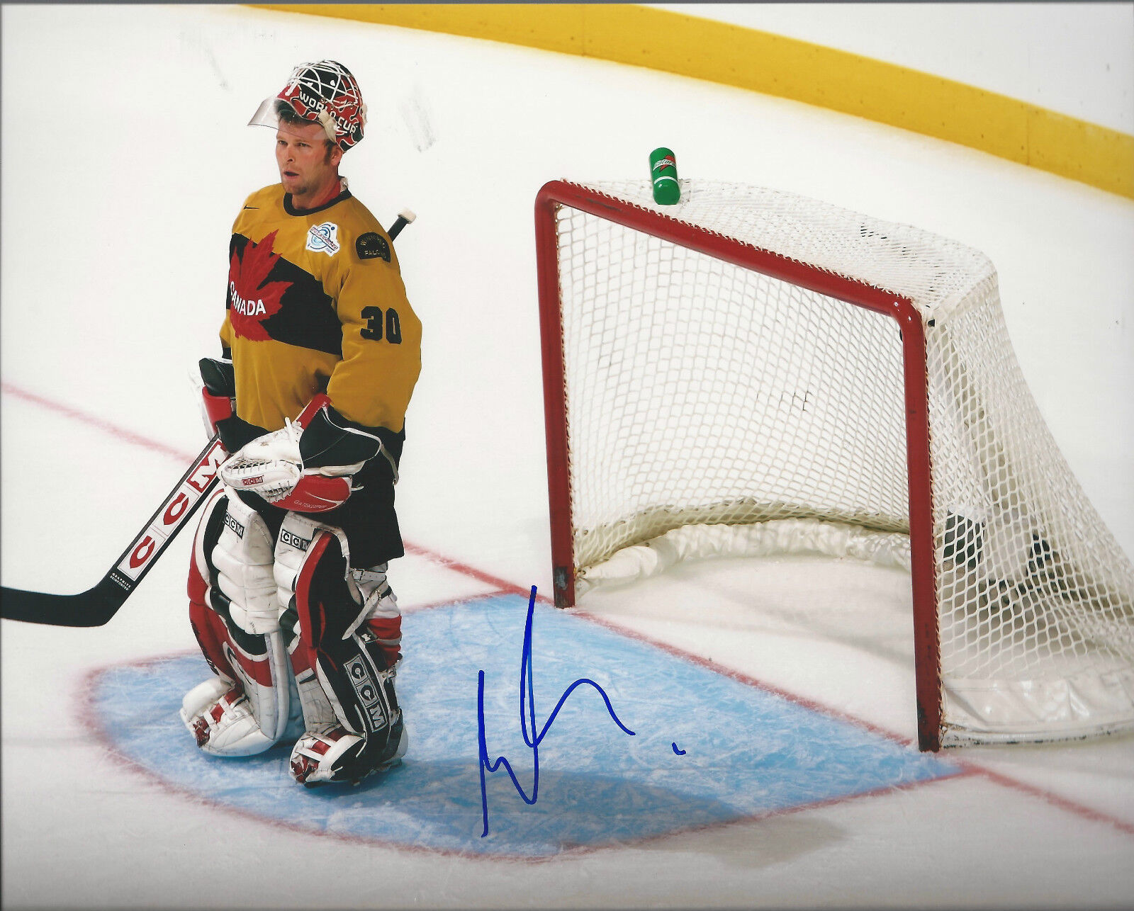 GFA New Jersey Devils * MARTIN BRODEUR * Signed 8x10 Photo Poster painting AD1 COA