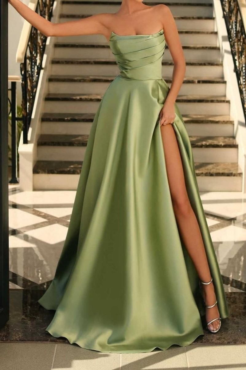 Oknass Charming Green Strapless Sleeveless Long Pleated Prom Dress With Split