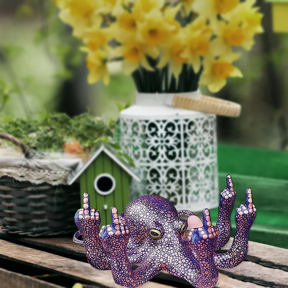 Resin Luminous Octopus Sculpture Landscape Ocean Octopus Figurines (Purple)