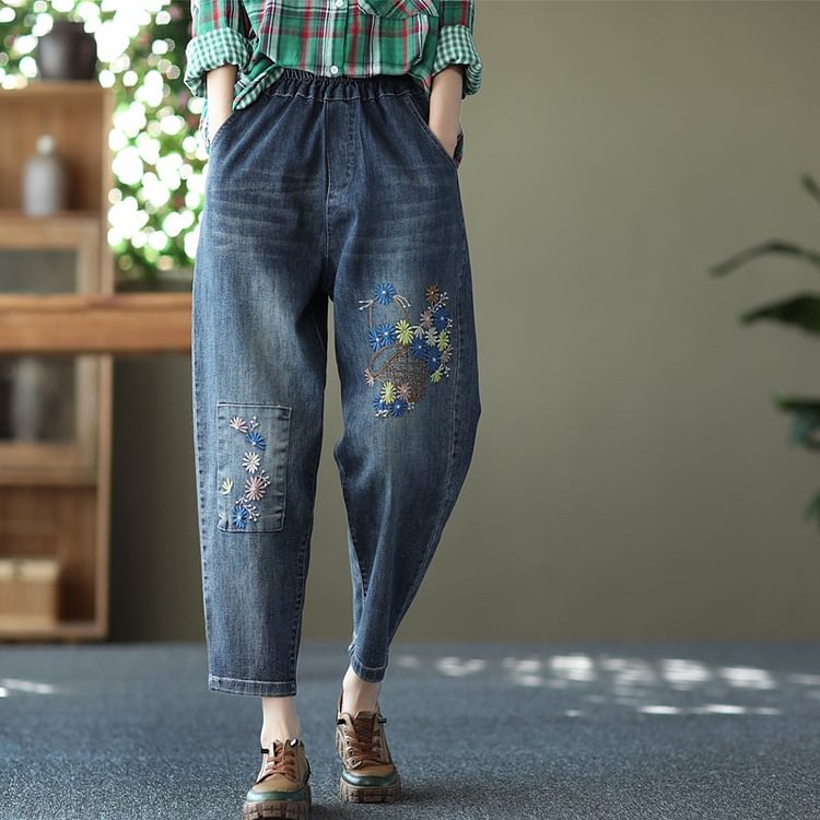 Retro Embroidery Loose Casual Cotton Jeans