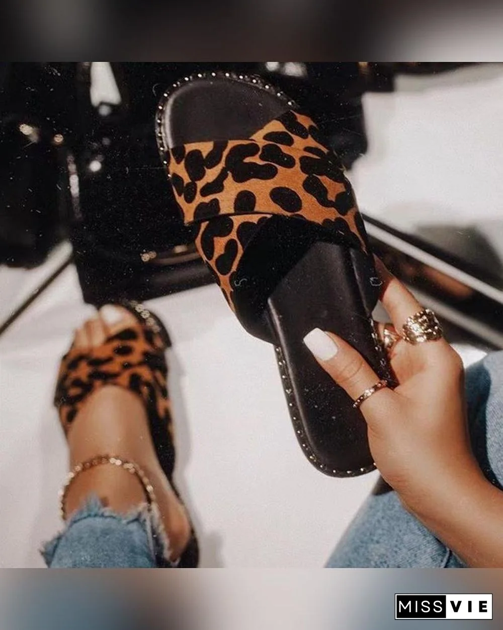 Cheetah Print Cross Bandage Upper Open-toe Flat Slippers Sandals