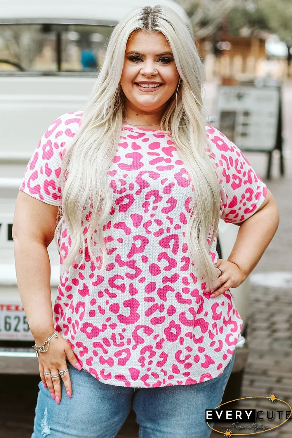 Rose Leopard Print Textured Knit Short Sleeve Plus Size T Shirt