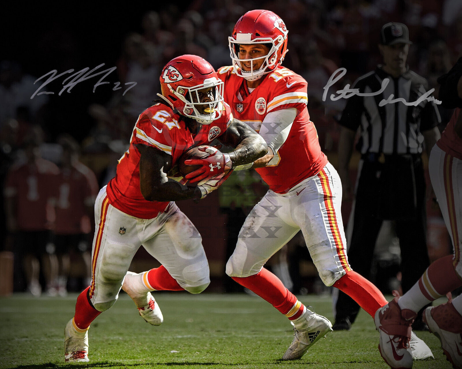 PATRICK MAHOMES KAREEM HUNT Signed 8x10autographed Photo Poster painting Reprint