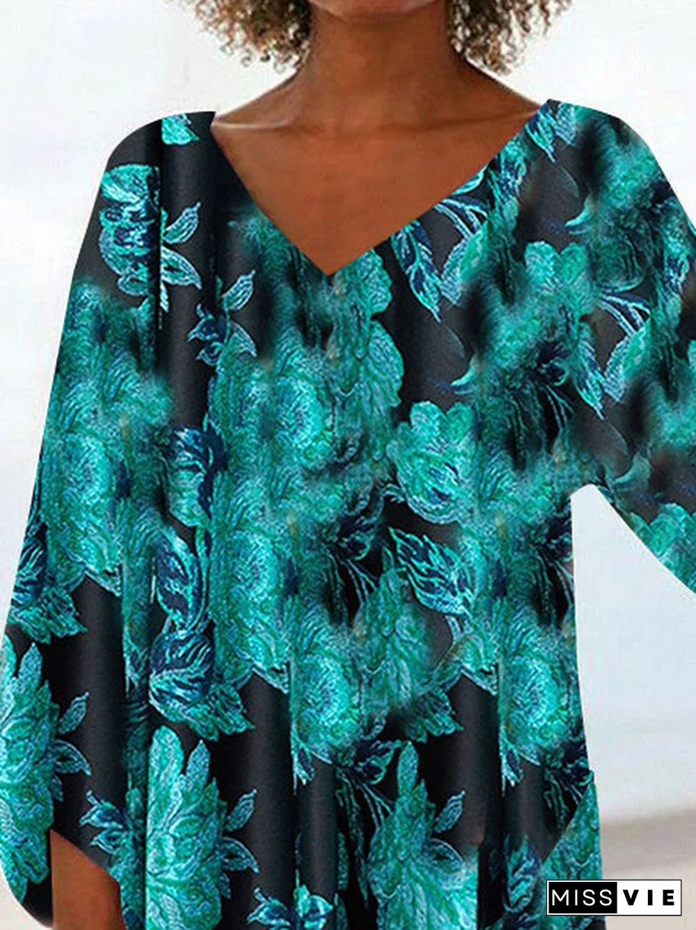 Women V-neck Long Sleeve Floral Printed Irregular Hem Top