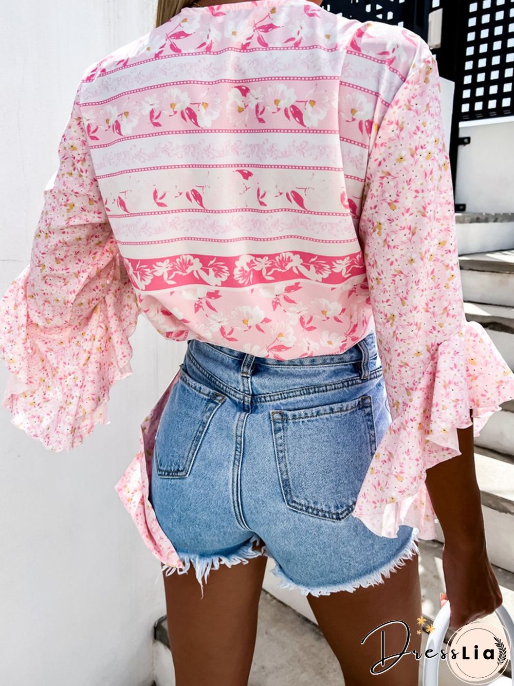 Women Summer Sexy V-Neck Tie Beach Shirt Sweet Floral Print All-match Commuter Top New Casual Ruffle Half Sleeve Street Blouses