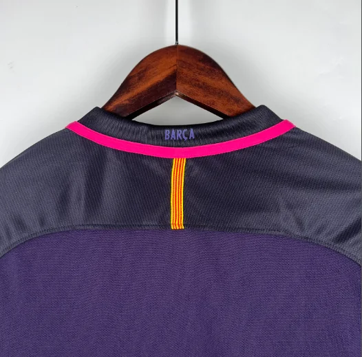 Retro Barcelona 16/17 Away Football shirt Thai Quality