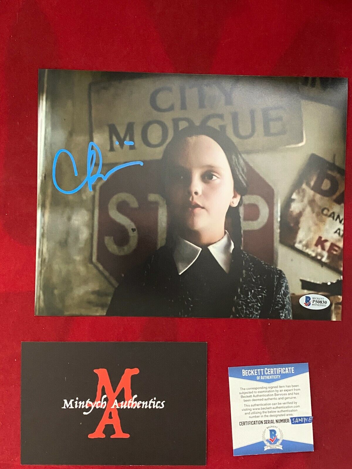 CHRISTINA RICCI AUTOGRAPHED SIGNED 8x10 Photo Poster painting! THE ADDAMS FAMILY! BECKETT!