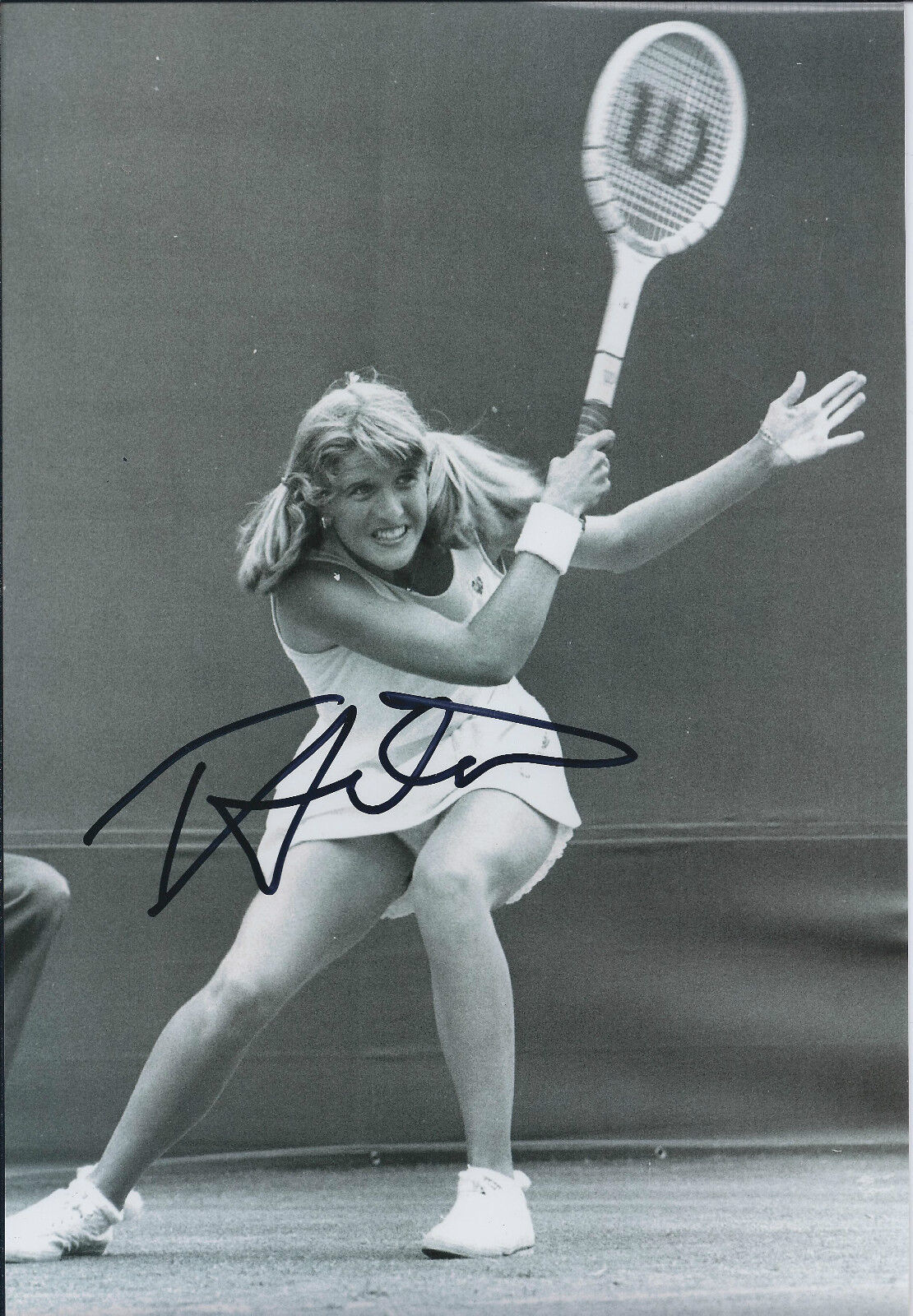 Tracey AUSTIN Signed 12x8 Autograph Photo Poster painting AFTAL COA American Tennis Star