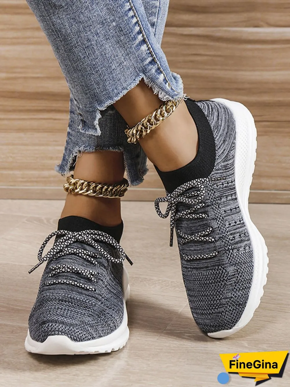 Flyknit Lightweight Soft Sole Lace-Up Sneakers