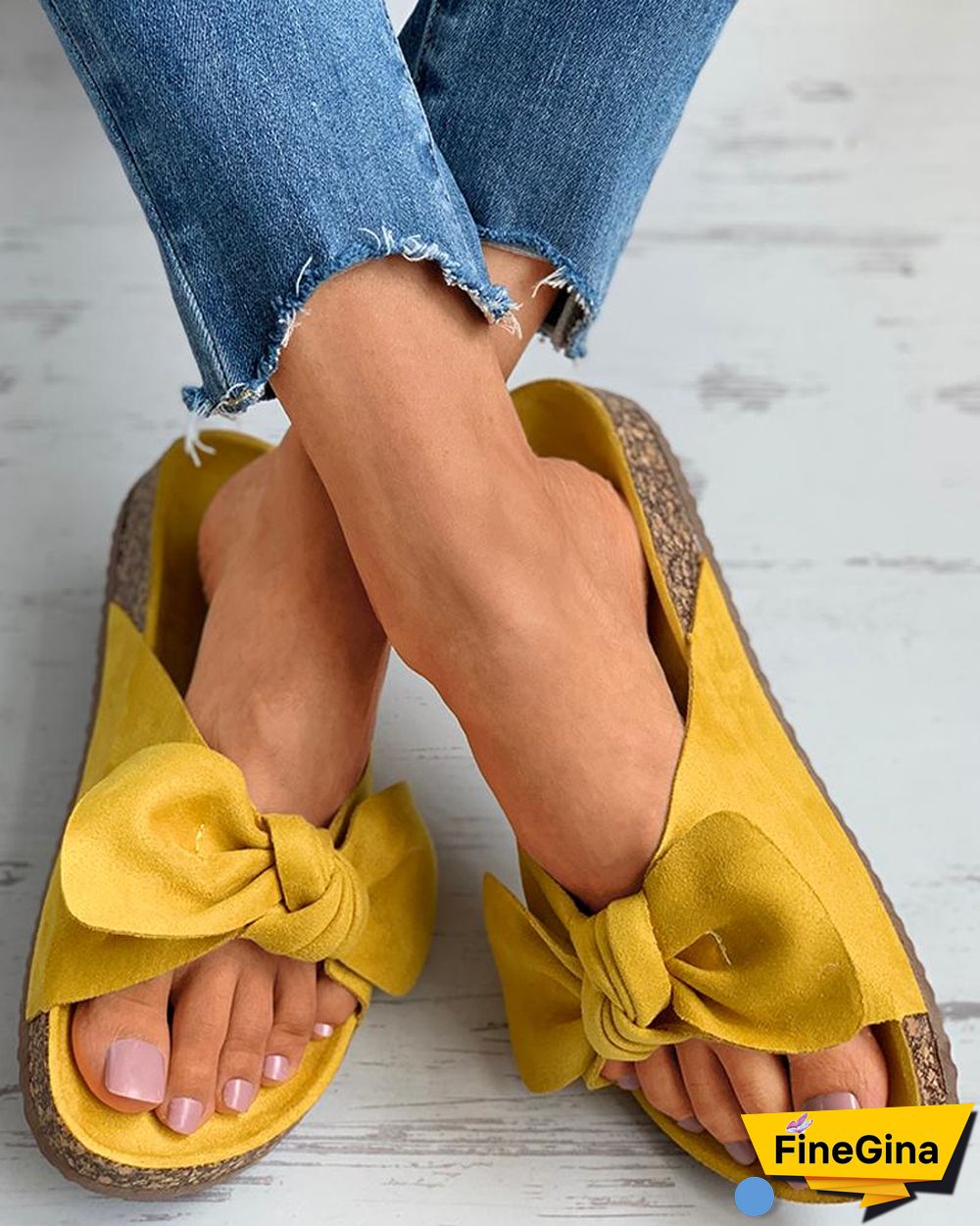 Bowknot Decor Open Toe Flat Sandals