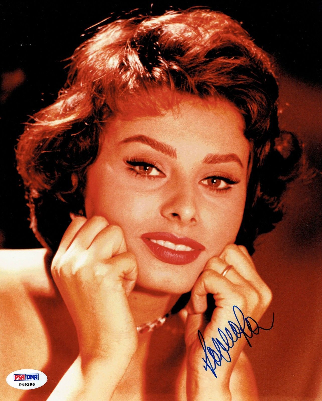 Sophia Loren Signed Authentic Autographed 8x10 Photo Poster painting (PSA/DNA) #P49296