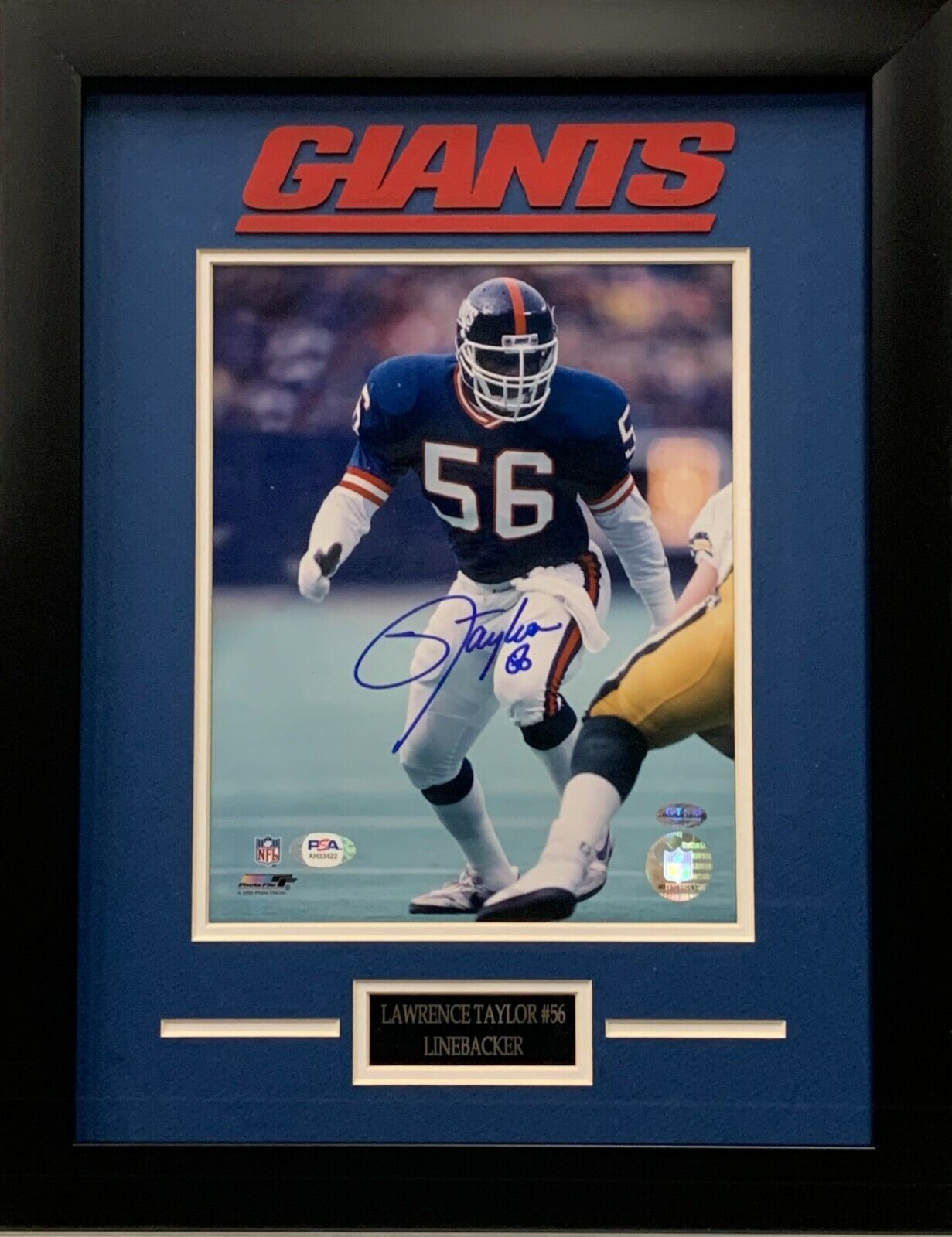 Lawrence Taylor autographed framed 8x10 Photo Poster painting NFL New York Giants 8x10 Photo Poster painting PSA