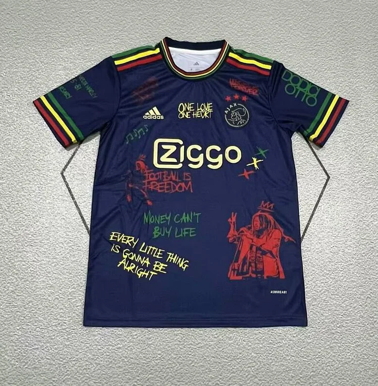 25/26 Ajax graffiti version of fans