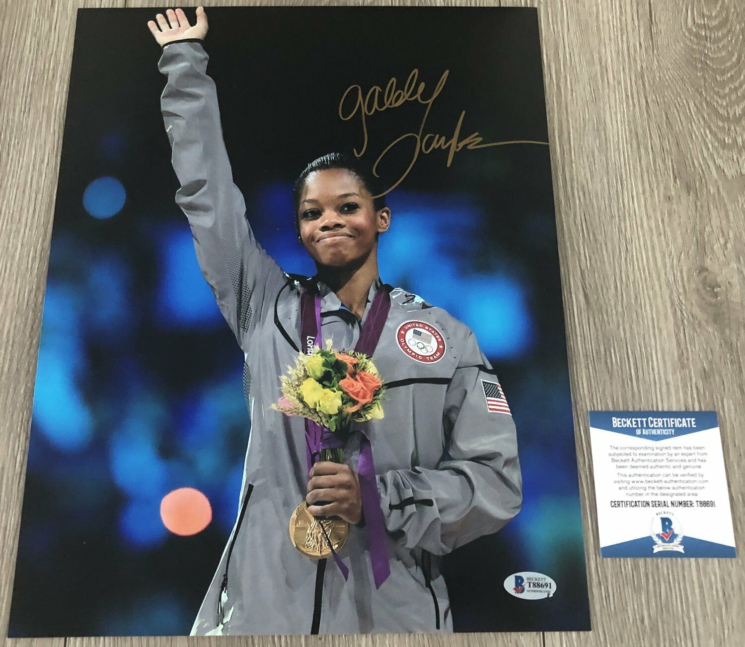 GABRIELLE GABBY DOUGLAS USA GYMNASTICS SIGNED 11x14 Photo Poster painting wEXACT PROOF & BAS COA