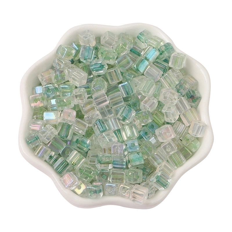 50 Pieces 5 * 5mm Hole 1~1.9mm Glass Square Beads