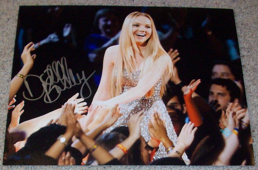 DANIELLE BRADBERY SIGNED AUTOGRAPH 11x14 Photo Poster painting A THE VOICE HEART OF DIXIE