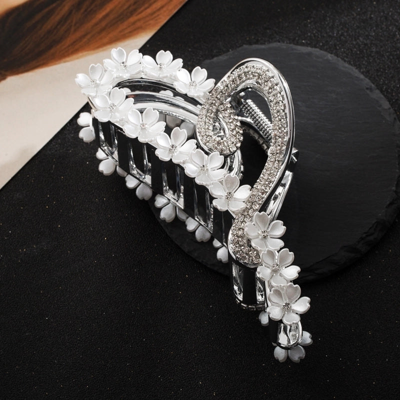 Women's Elegant Luxurious Sweet Square Heart Shape Acetic Acid Sheets Inlay Rhinestones Hair Claws