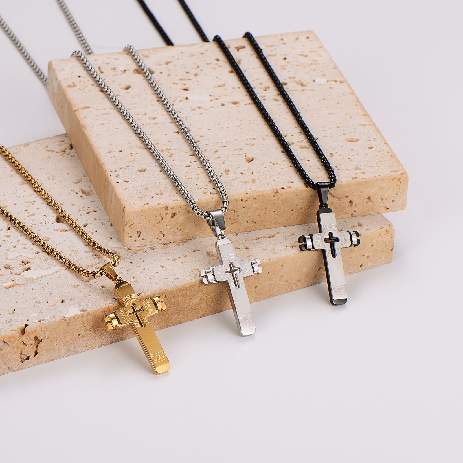 Amlins Stainless Steel Necklace Hollow Simple Engraving Pendant