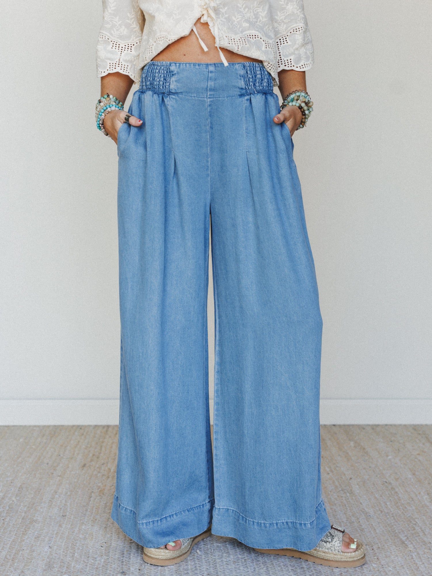 Night Drive Jeans - Medium Wash