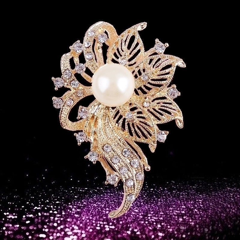 Elegant Pin Star Flower Snowflake Imitation Pearl Alloy Rhinestone Women’S Brooches