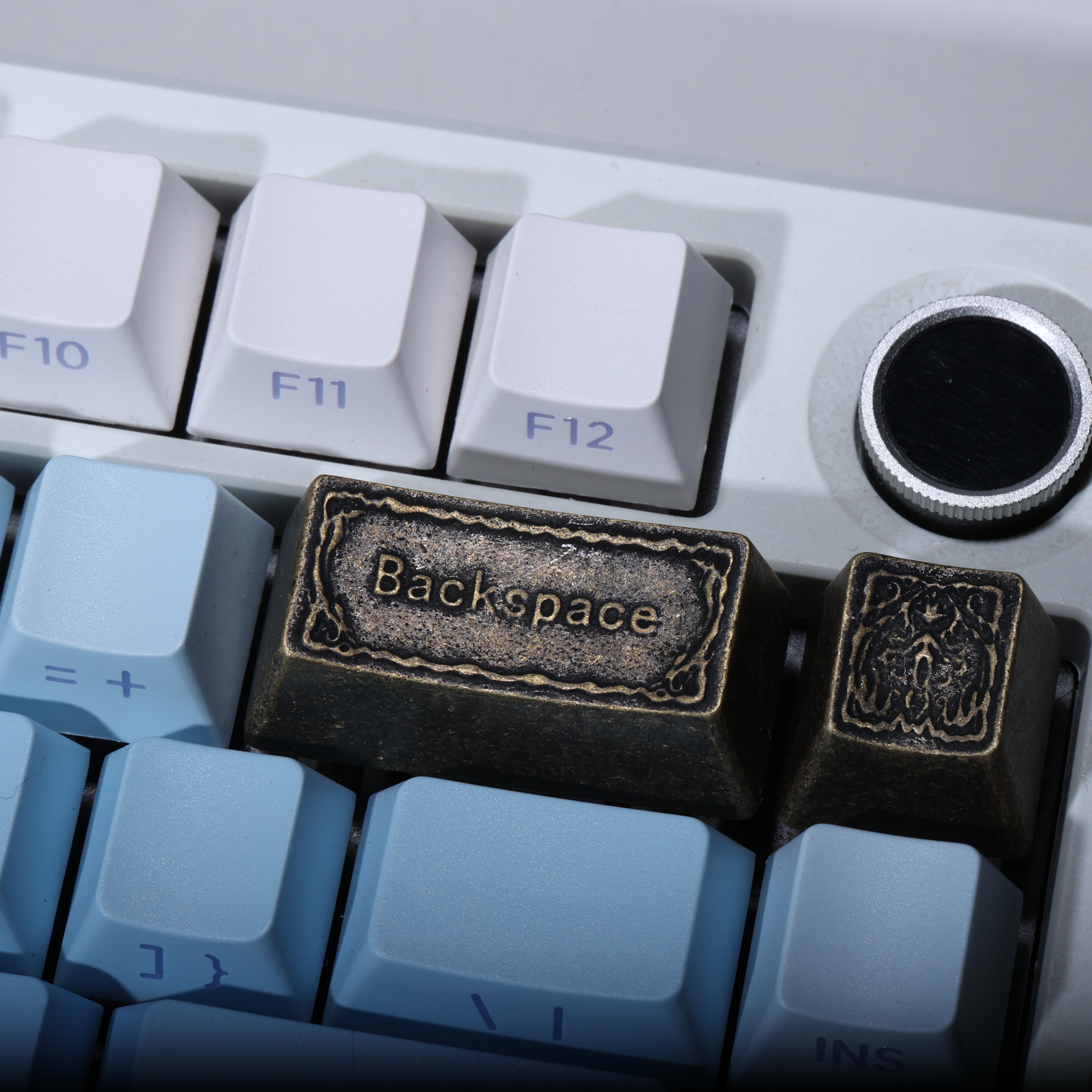 Cthulhu-Inspired Artisan Keycap Set Axonkit