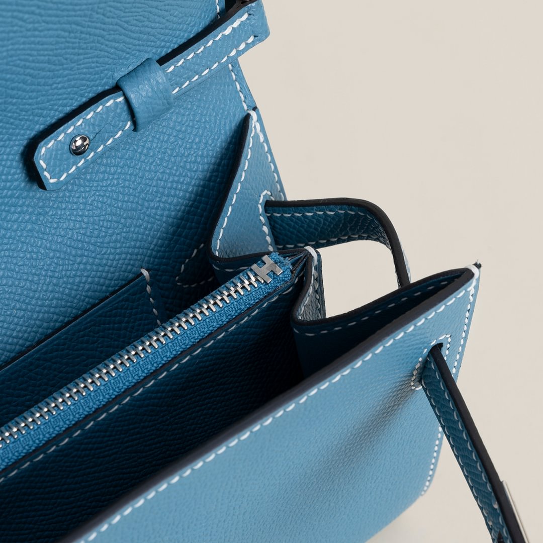 Kelly to go Epsom 75 Blue Jean PHW