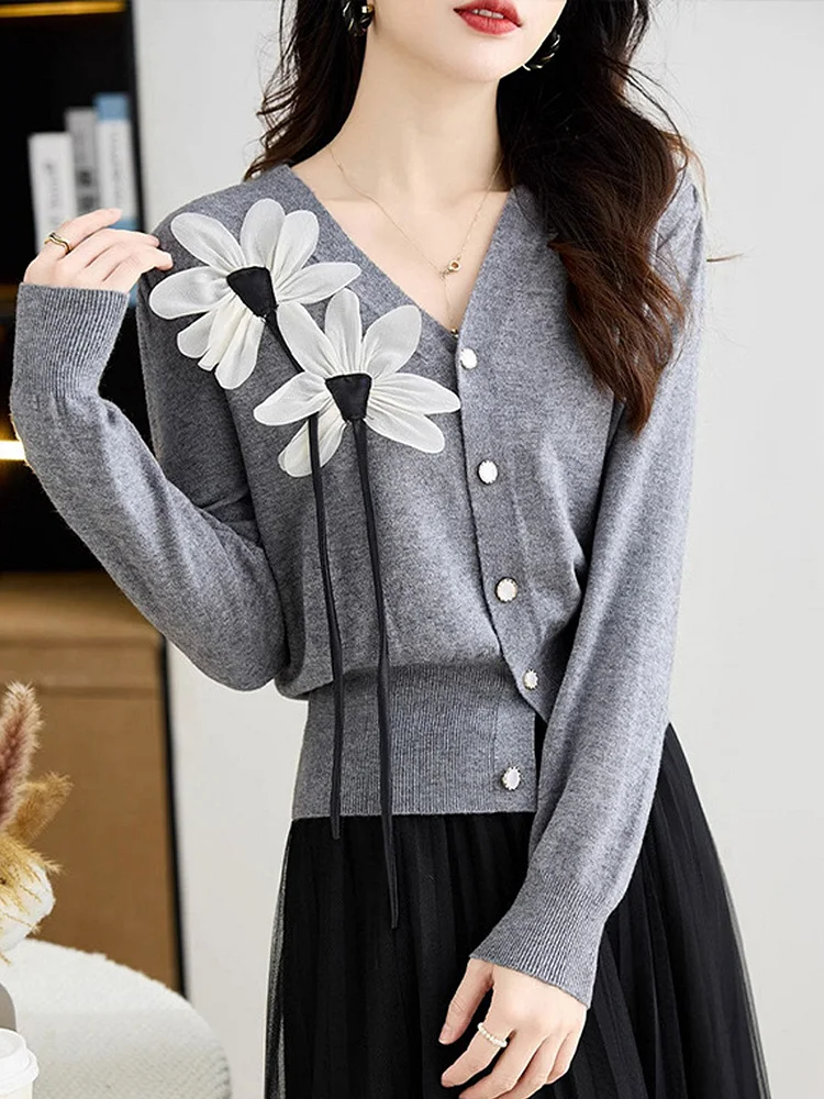 Classic Three-Dimensional Flower Knitted Cardigan