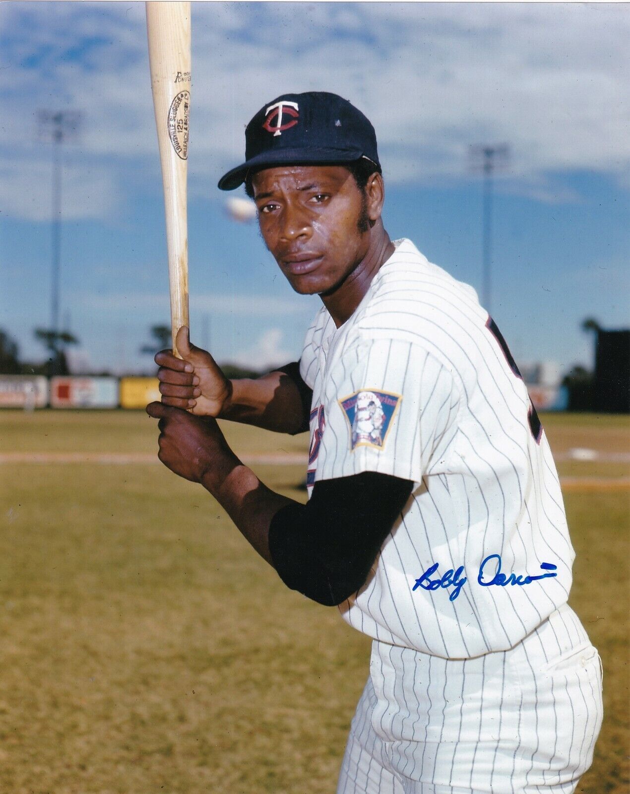 BOBBY DARWIN MINNESOTA TWINS COLOR ACTION SIGNED 8x10