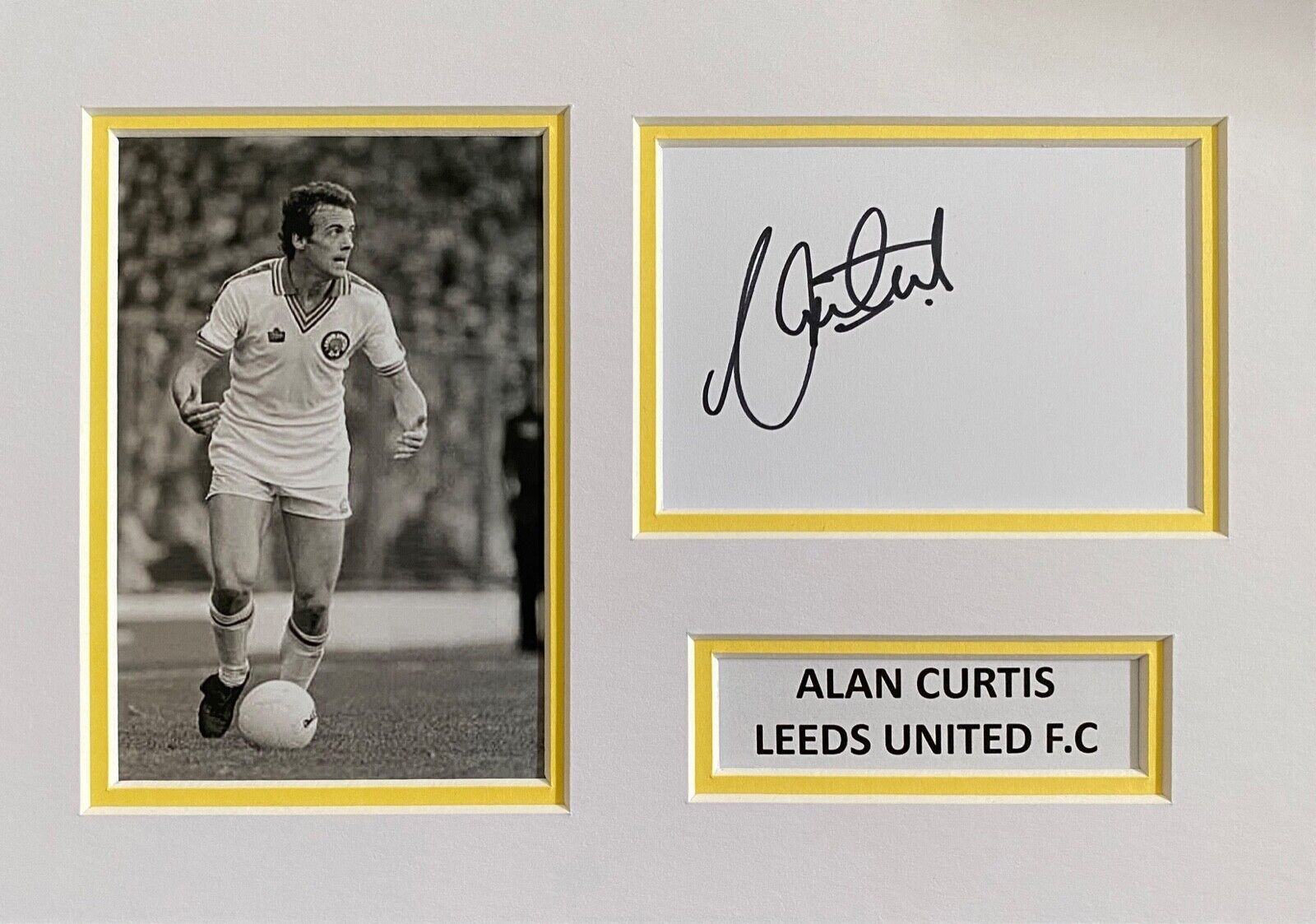 ALAN CURTIS HAND SIGNED A4 MOUNT Photo Poster painting DISPLAY LEEDS UNITED AUTOGRAPH 1