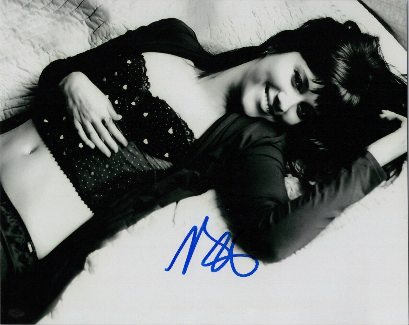 ~~ MARY ELIZABETH WINSTEAD Authentic Hand-Signed BIRDS OF PREY