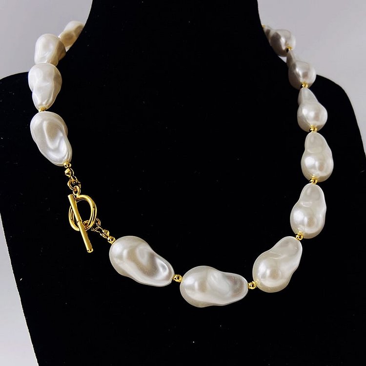 Baroque Pearl Fashion Necklace