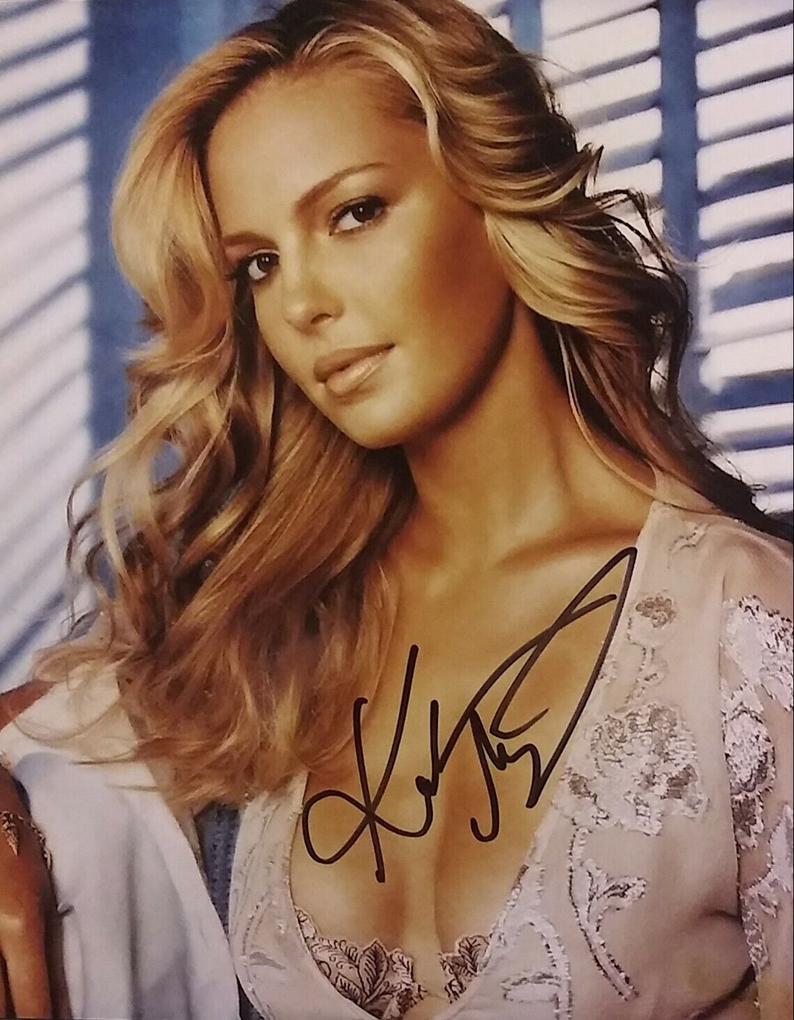 Katherine Heigl signed 8x10