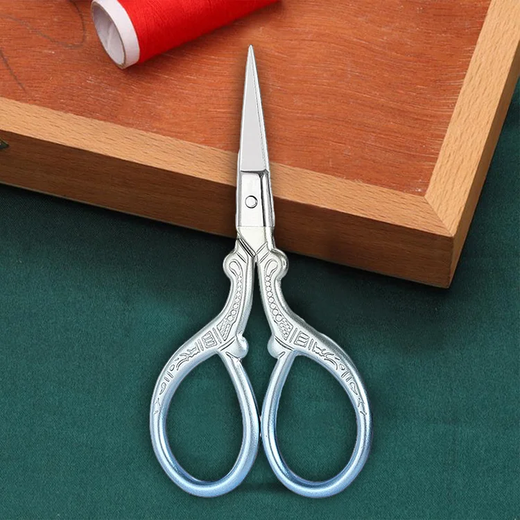 Metal Scissors 12.2*5.3CM(4.8*2.09in)