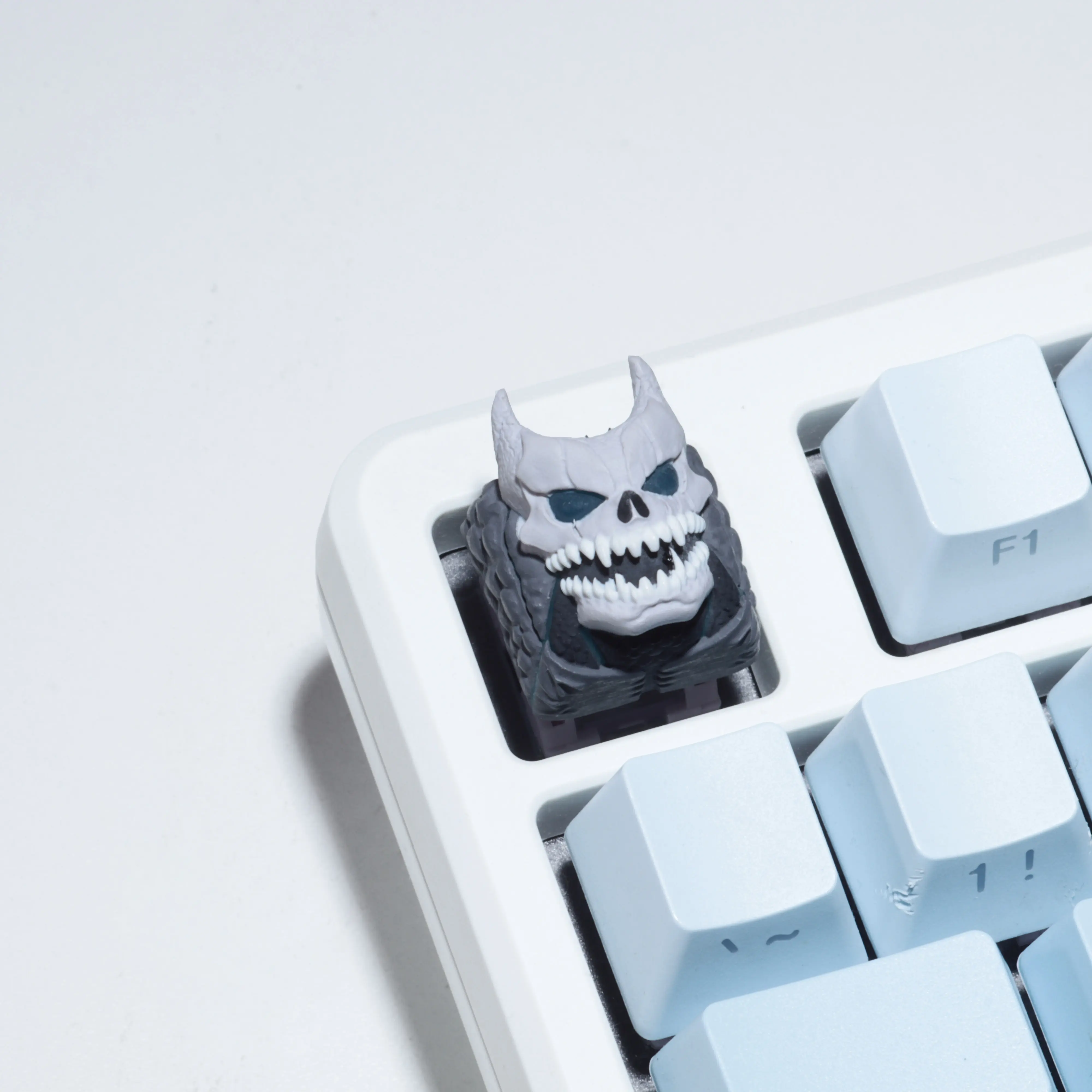 Kaiju No. 8 Kafka Artisan Keycap Axonkit