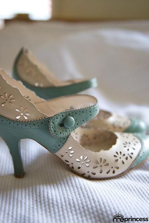 Hollow High Heel Pumps