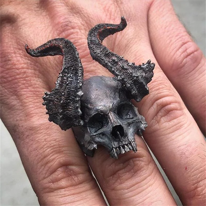 Skull Ring With Horns
