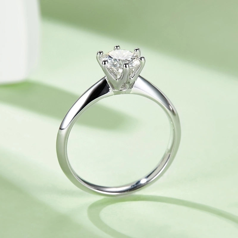 925 Sterling Silver Lab-grown Diamonds Moissanite Round Rings