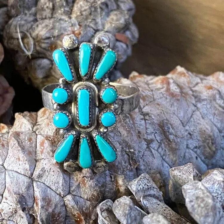 Zuni Petit Point Turquoise Ring in Sterling Silver Size 7 1/2