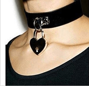 Heart Lock Choker