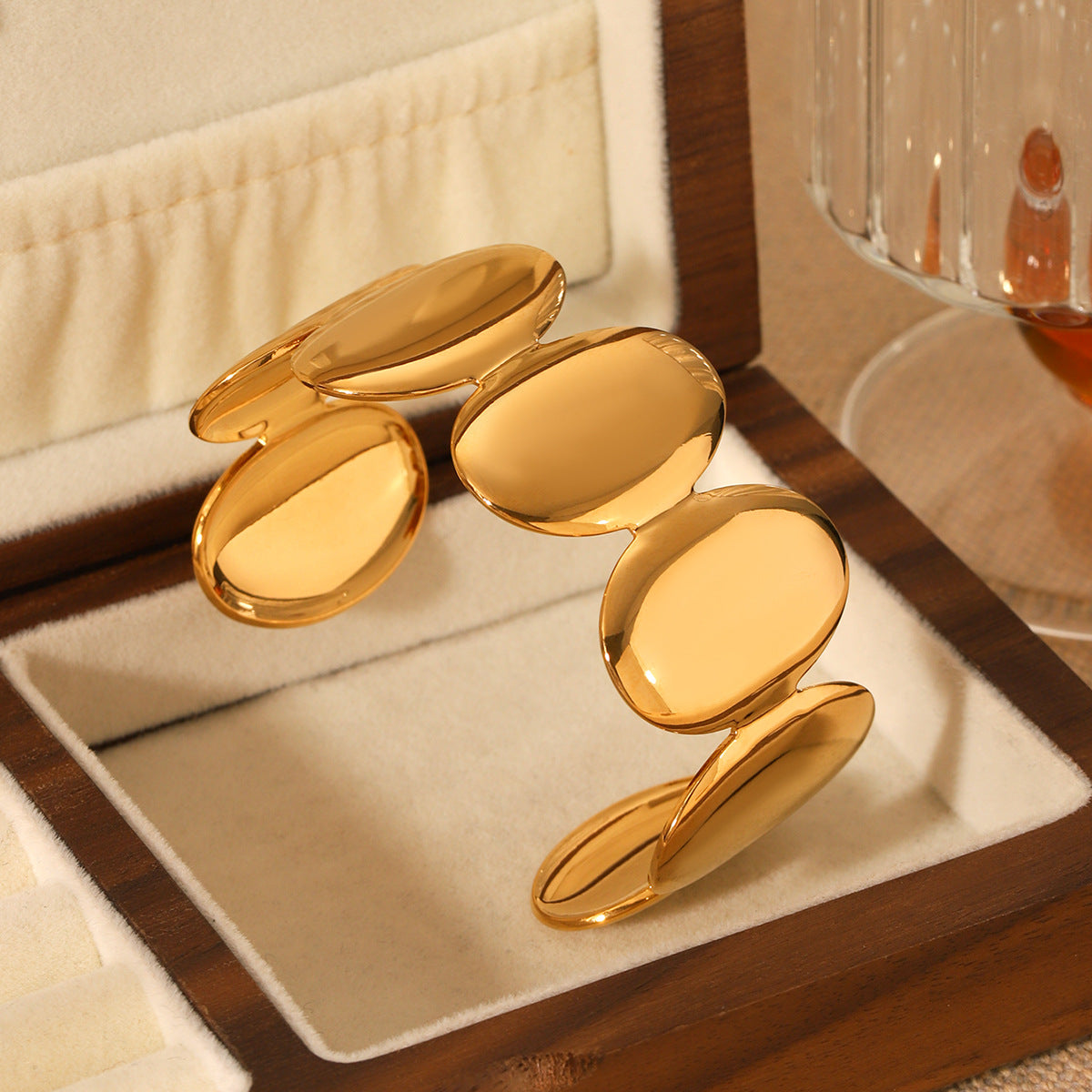 Ins18K Gold Polished Oval Stainless Steel Bracelet Titanium Steel Open Bracelet Simple Jewelry