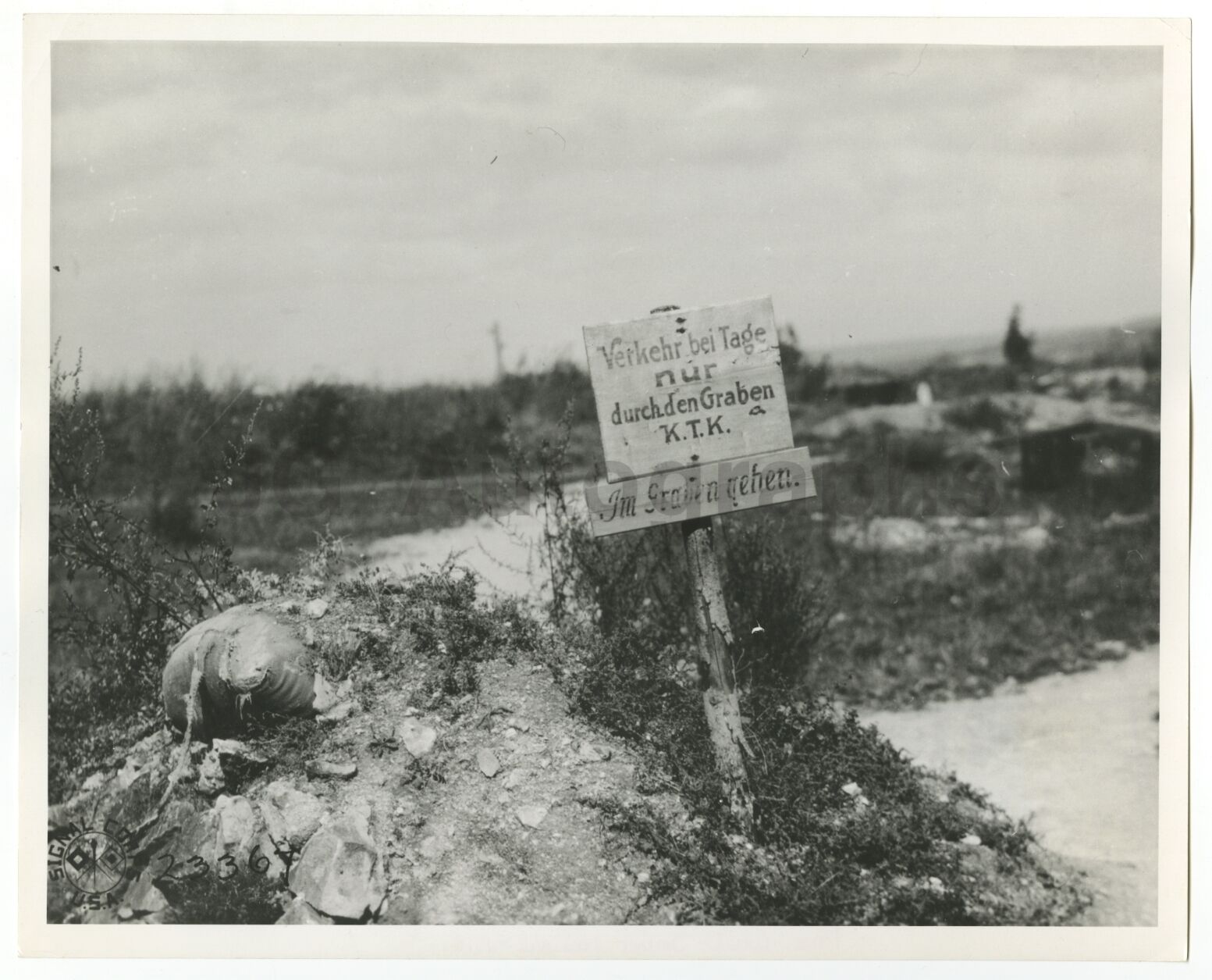 World War I - Vintage 8x10 Publication Photo Poster paintinggraph - German Trenches