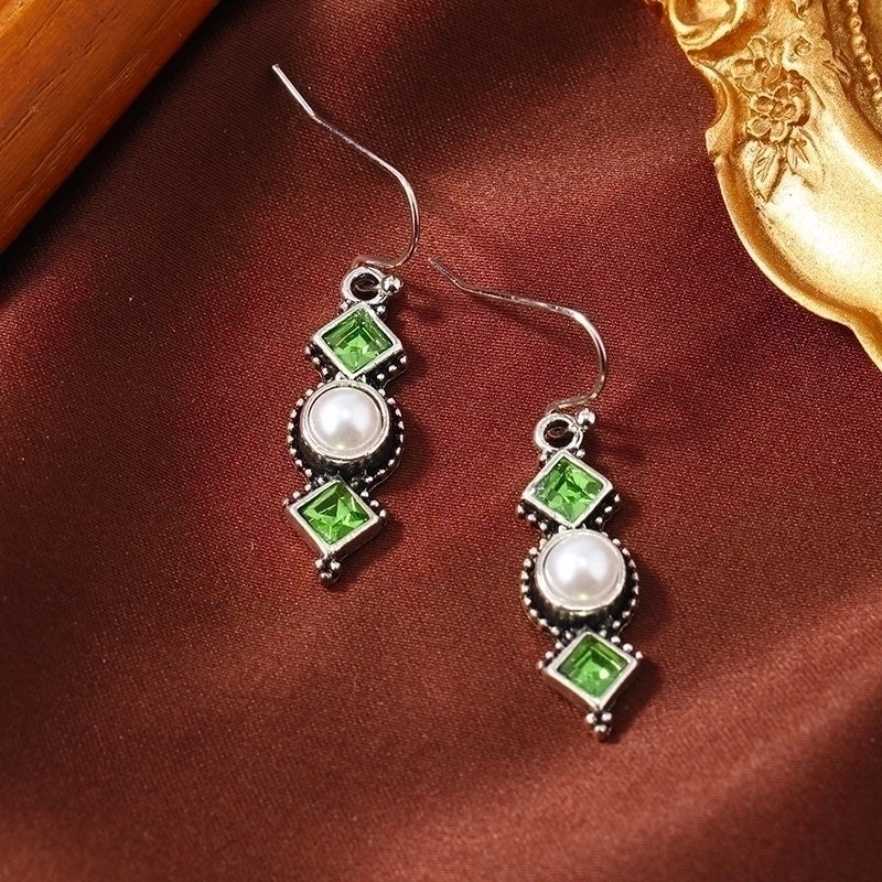 1 Pair Fairy Style Elegant Geometric Rhombus Inlay Zinc Alloy Artificial Pearls Rhinestones Drop Earrings